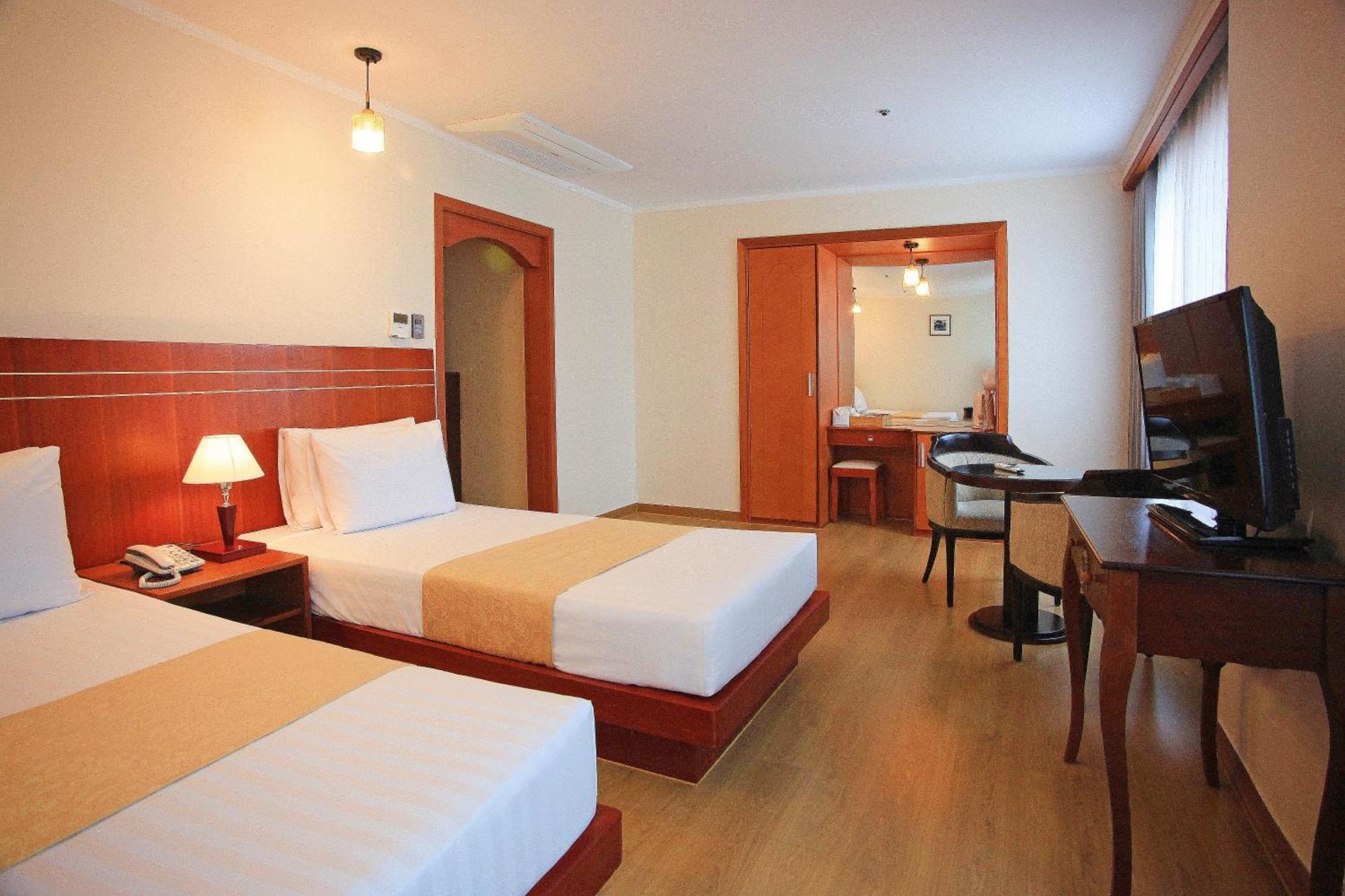 Ramada By Wyndham Suanbo Hotel Chungju Exterior photo
